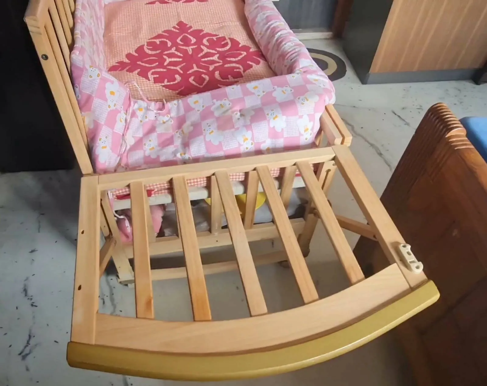BABY TEDDY 9 in 1 Patented Multifunctional Baby Crib And Baby Crib Bumper also, Dimensions: 106L x 64W x 94H Cm