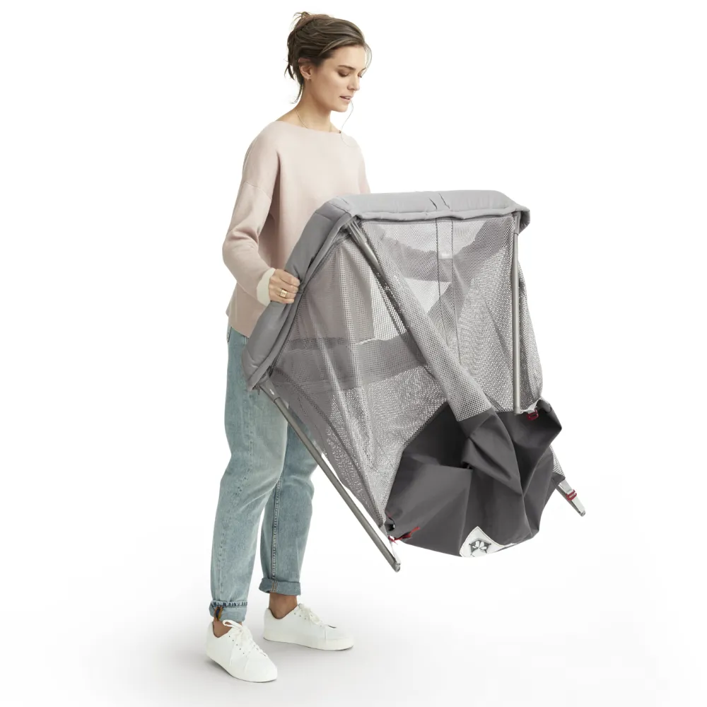 BabyBjorn Travel Cot Easy Go