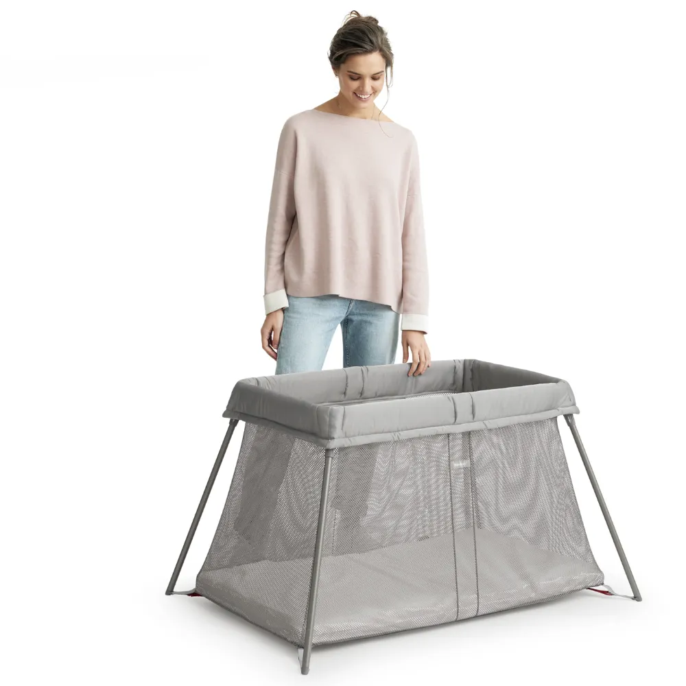 BabyBjorn Travel Cot Easy Go