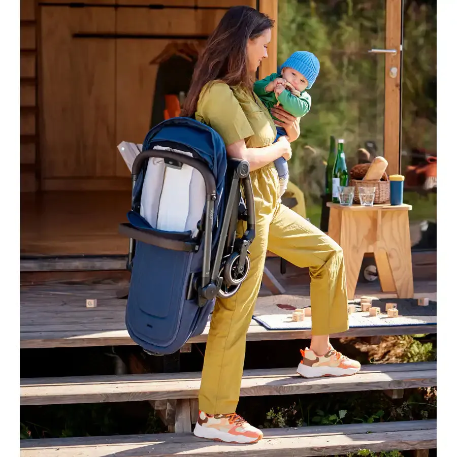 Joolz Aer  Carrycot (Sage Green)