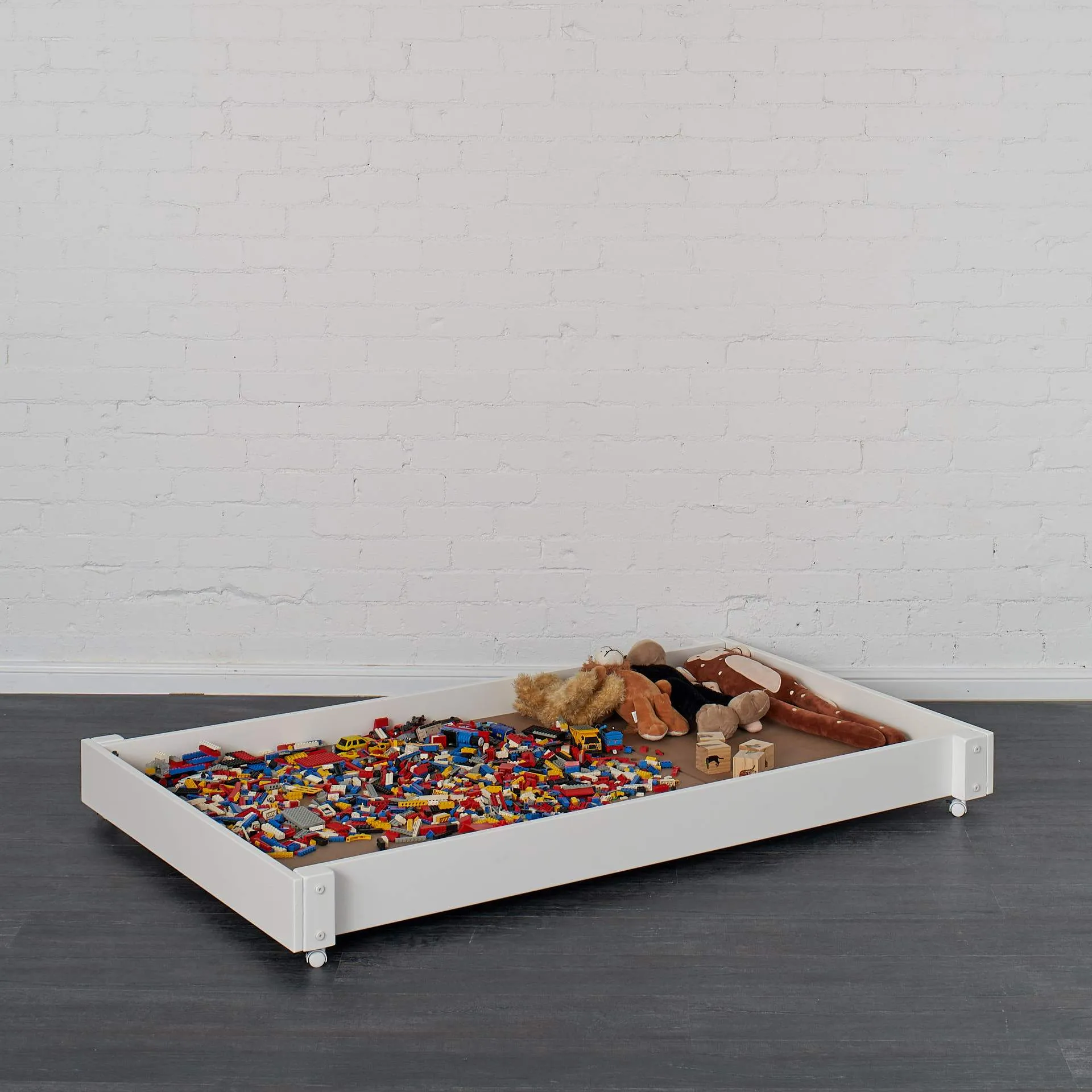 Lo-Line Long-Wall Bunk Bed with Standard Bed & Trundle