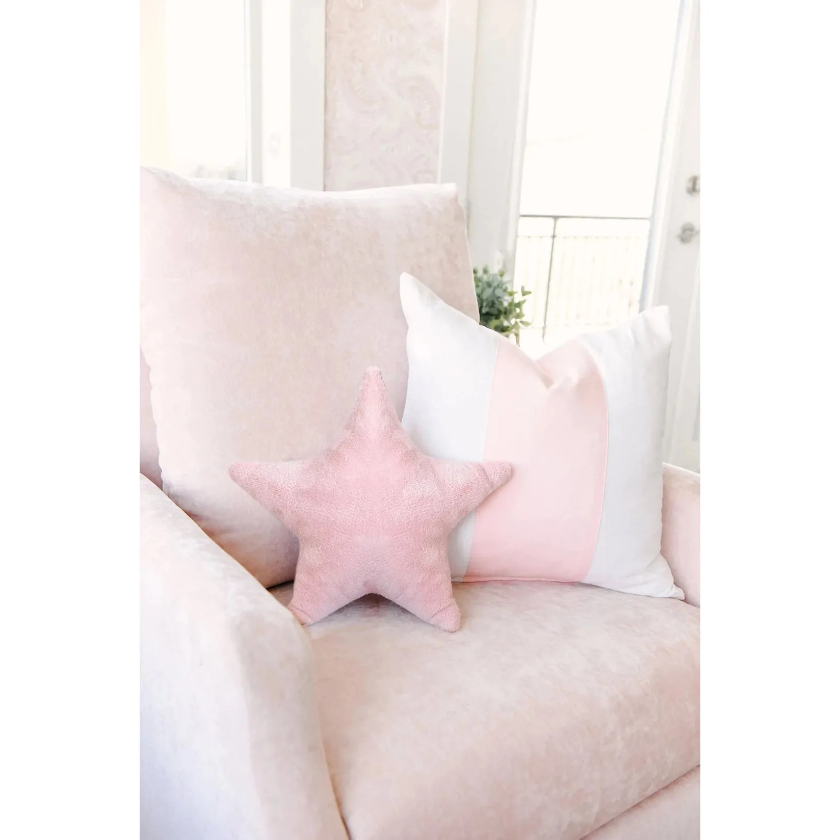Oilo Star Pillow