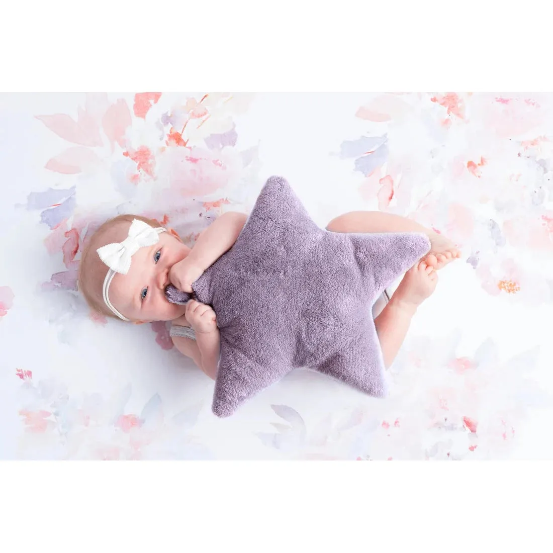 Oilo Star Pillow