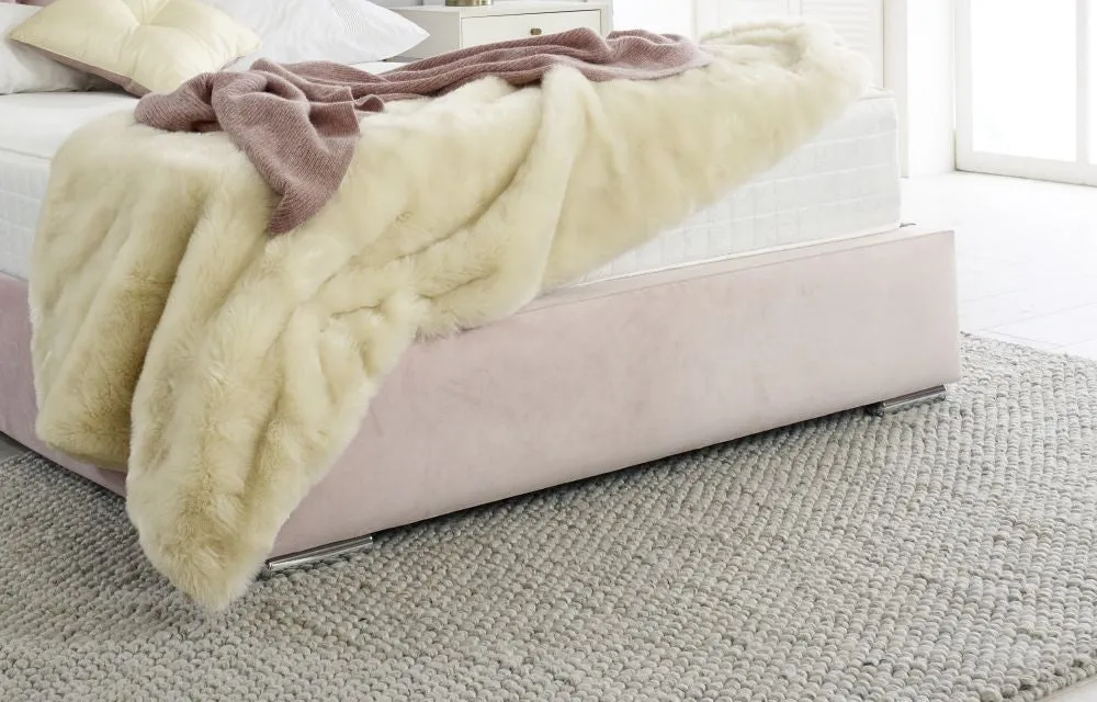 Rosa Chesterfield Winged Fabric Bed - 5ft King Size